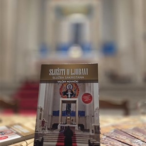 Predstavljena knjiga Služiti u ljubavi – služba sakristana fra Vilčeka Novačkog